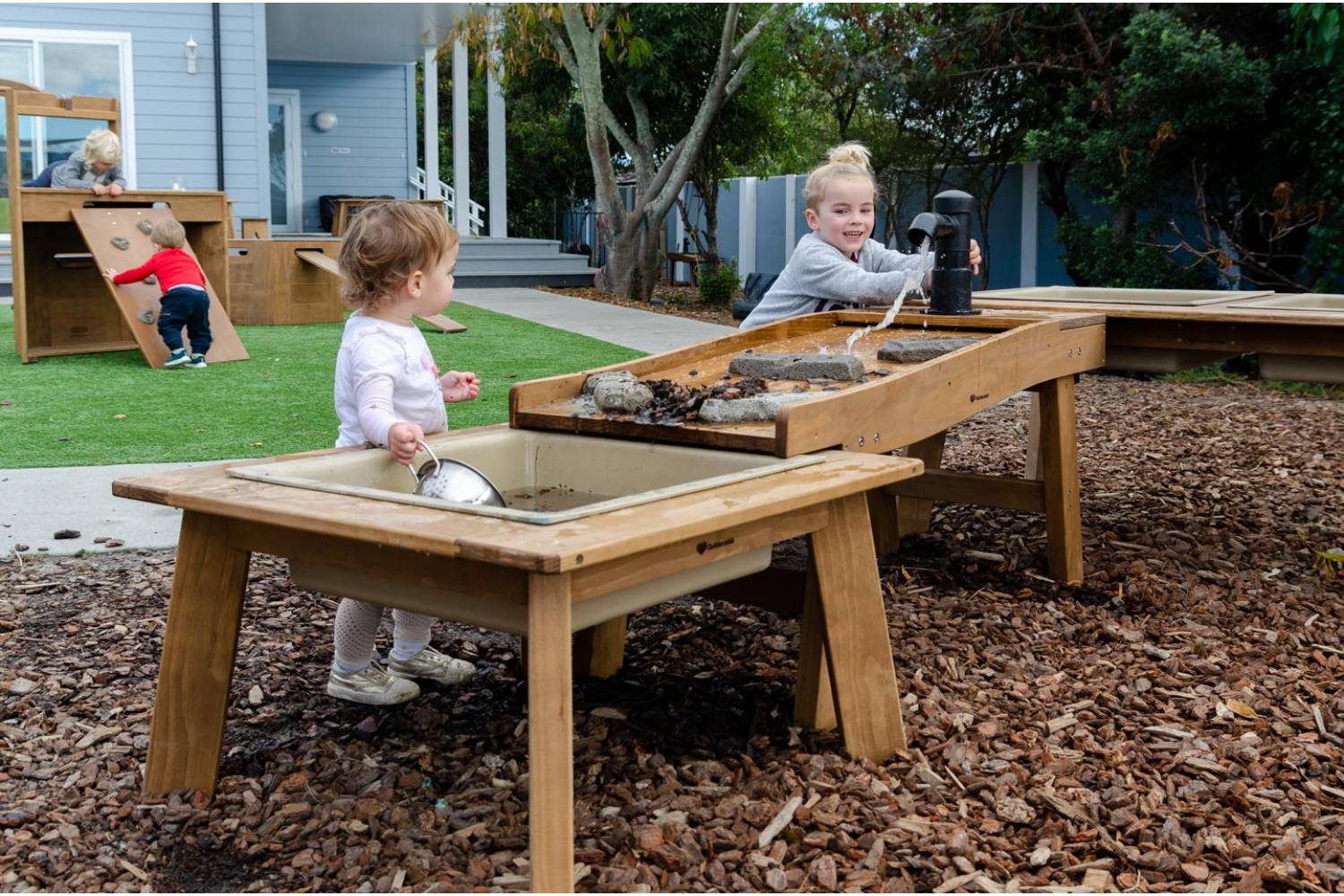 Water store play sets